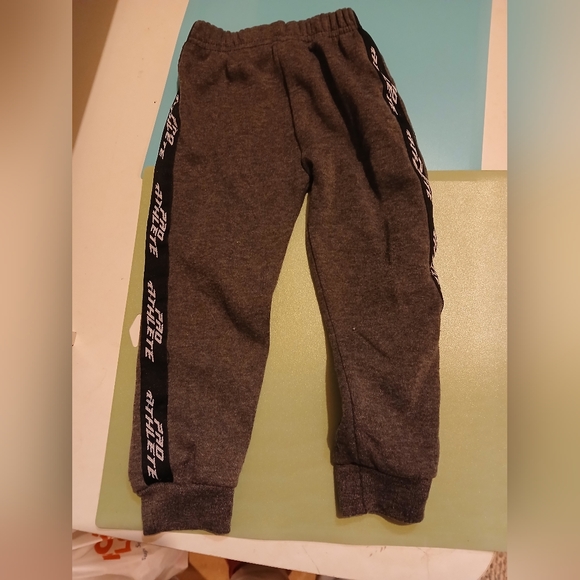 Gray Matching Sweatshirt & Joggers Set with Elasticated Waistband - Picture 6 of 8